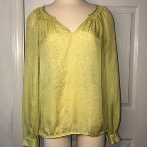 Ann Taylor Loft polka dot V-Neck Top size M